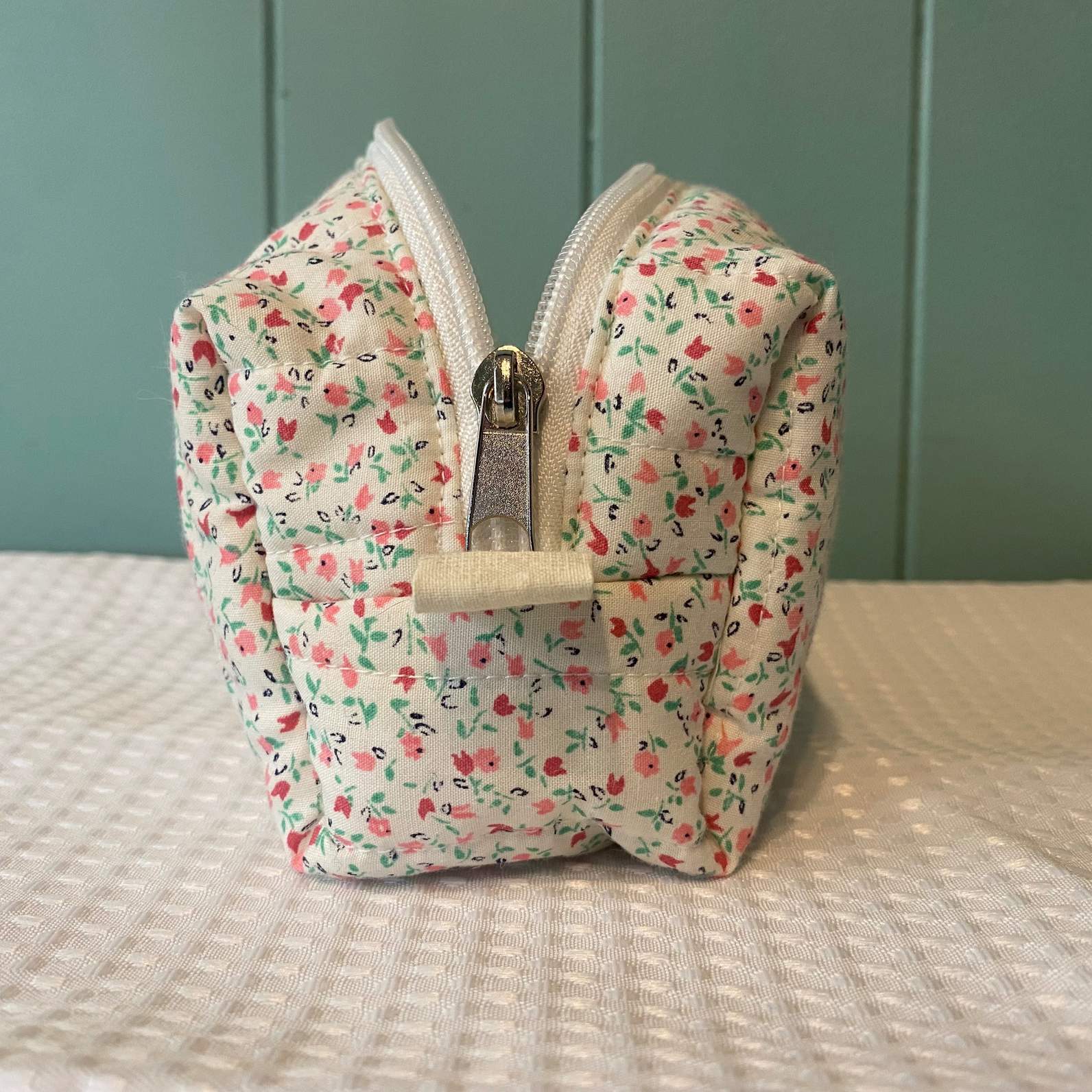 Boxy Pouch - Vintage Rose - Small