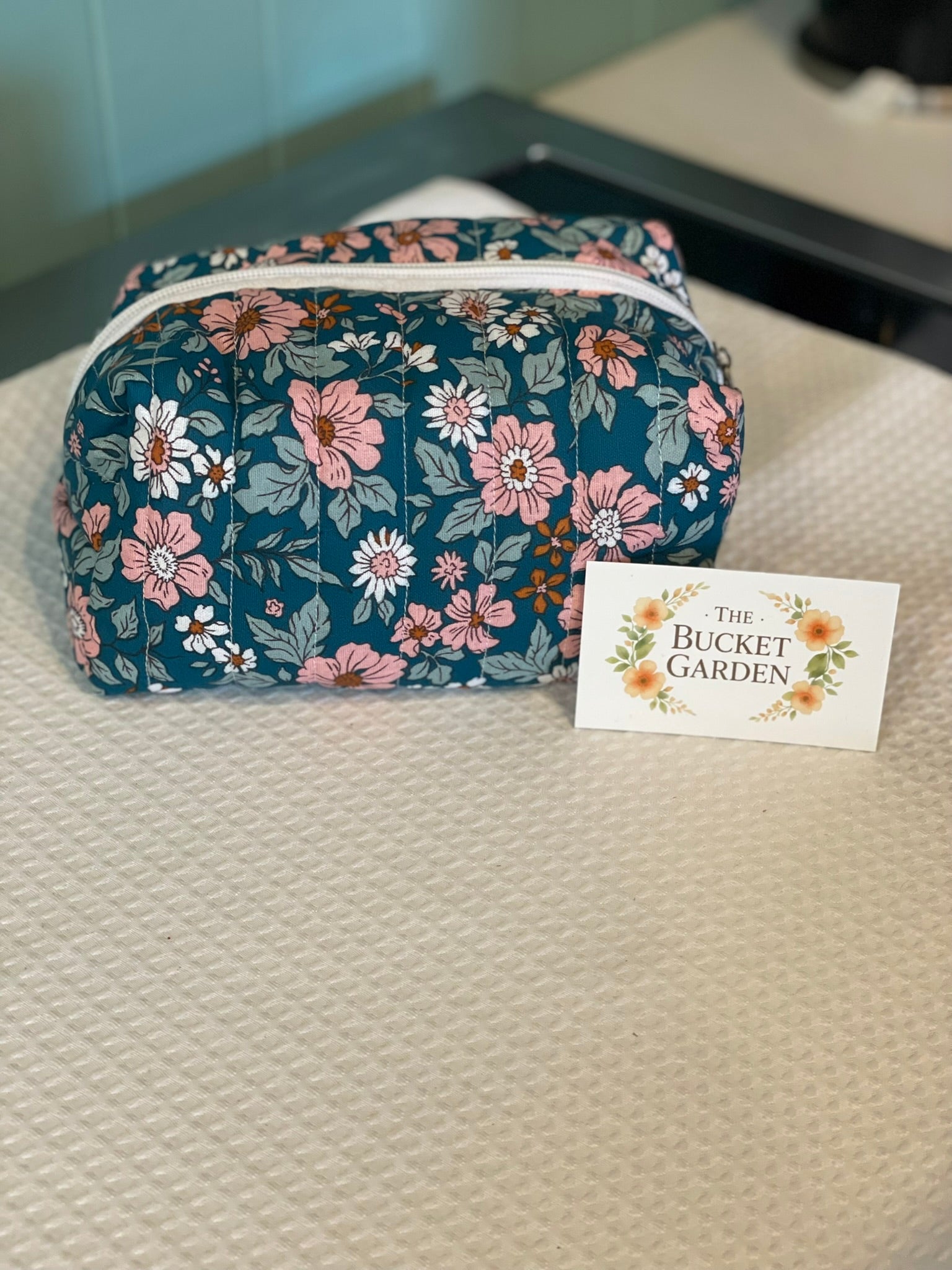 Boxy Pouch - Dark Green Floral - Medium
