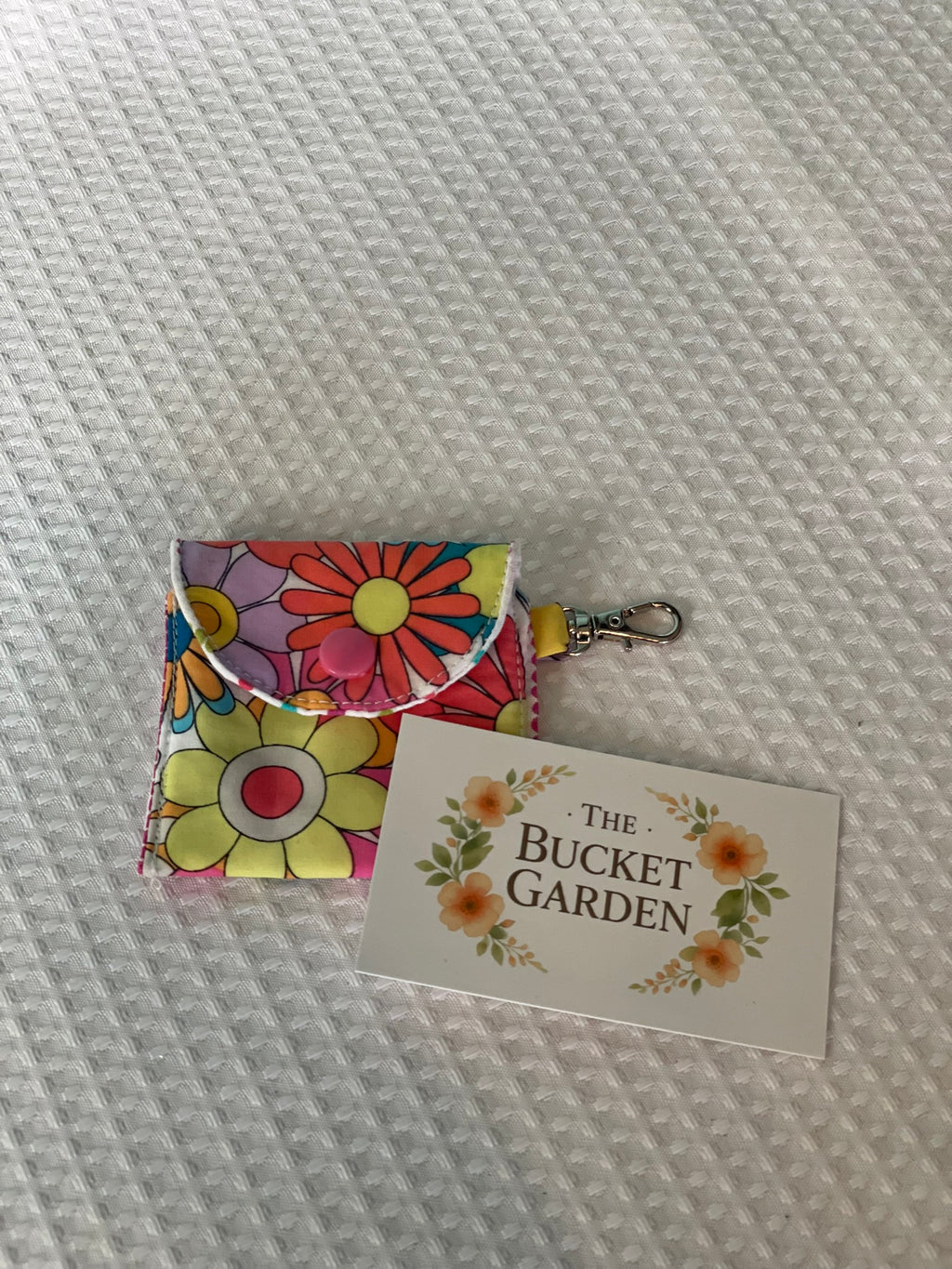 Ear Bud Case - Daisy Floral - Small