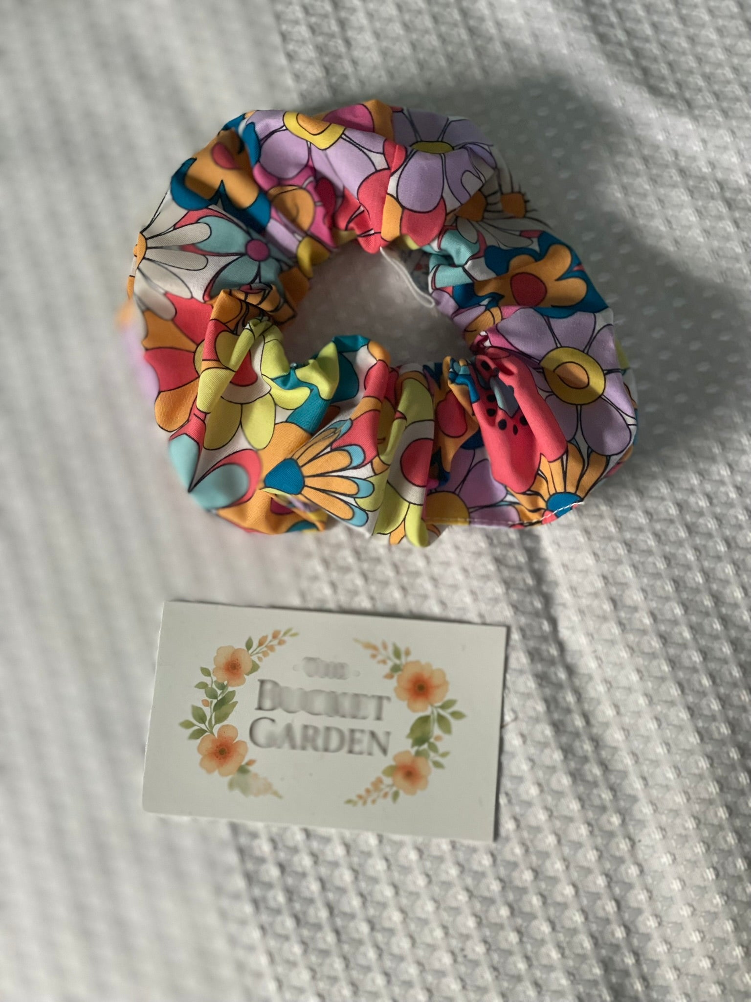 Hair Scrunchie XL- Thin to Normal Hair - Daisy Floral