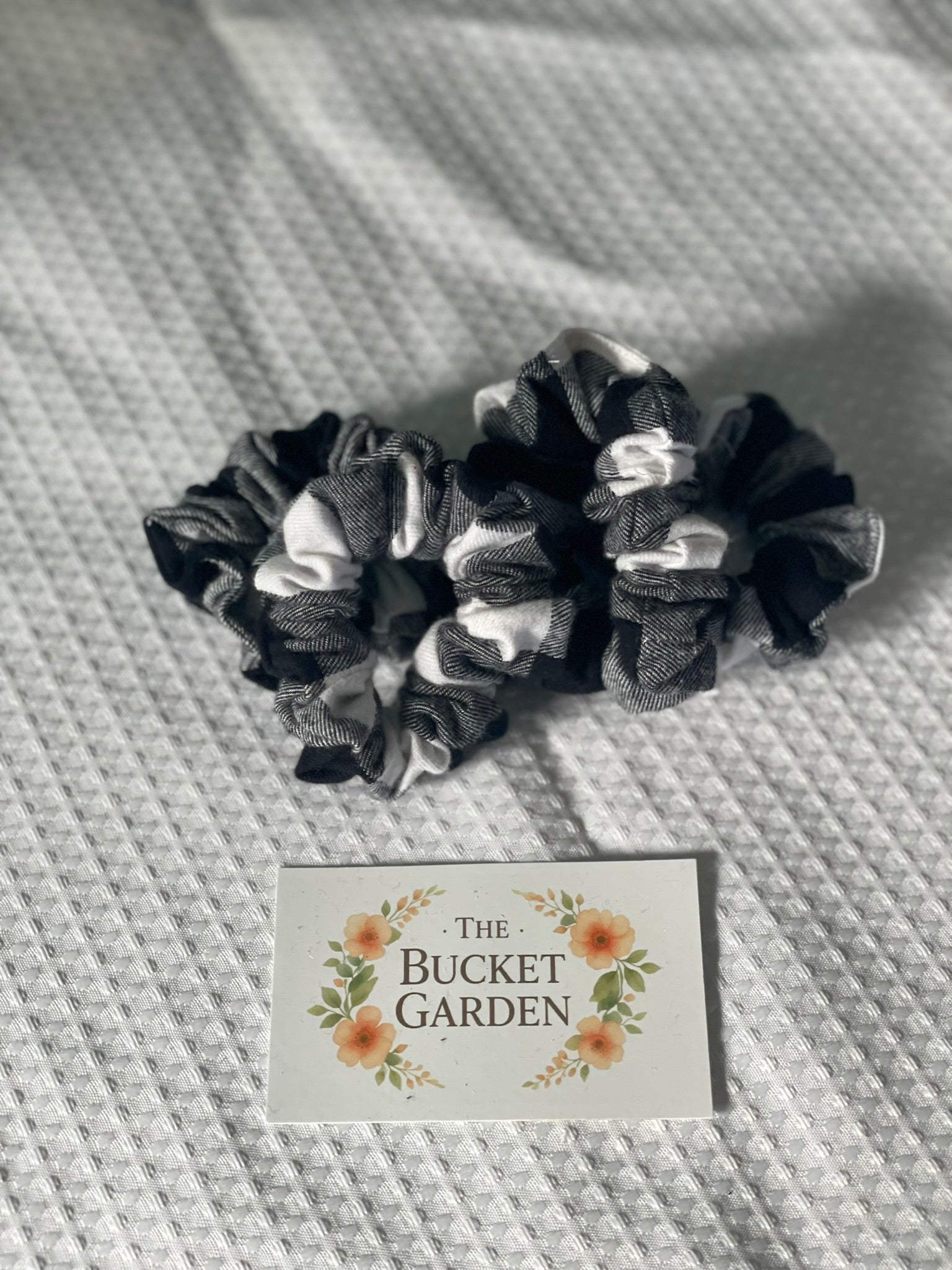 Hair Scrunchie - Regular - Black and White Plaid Flannel