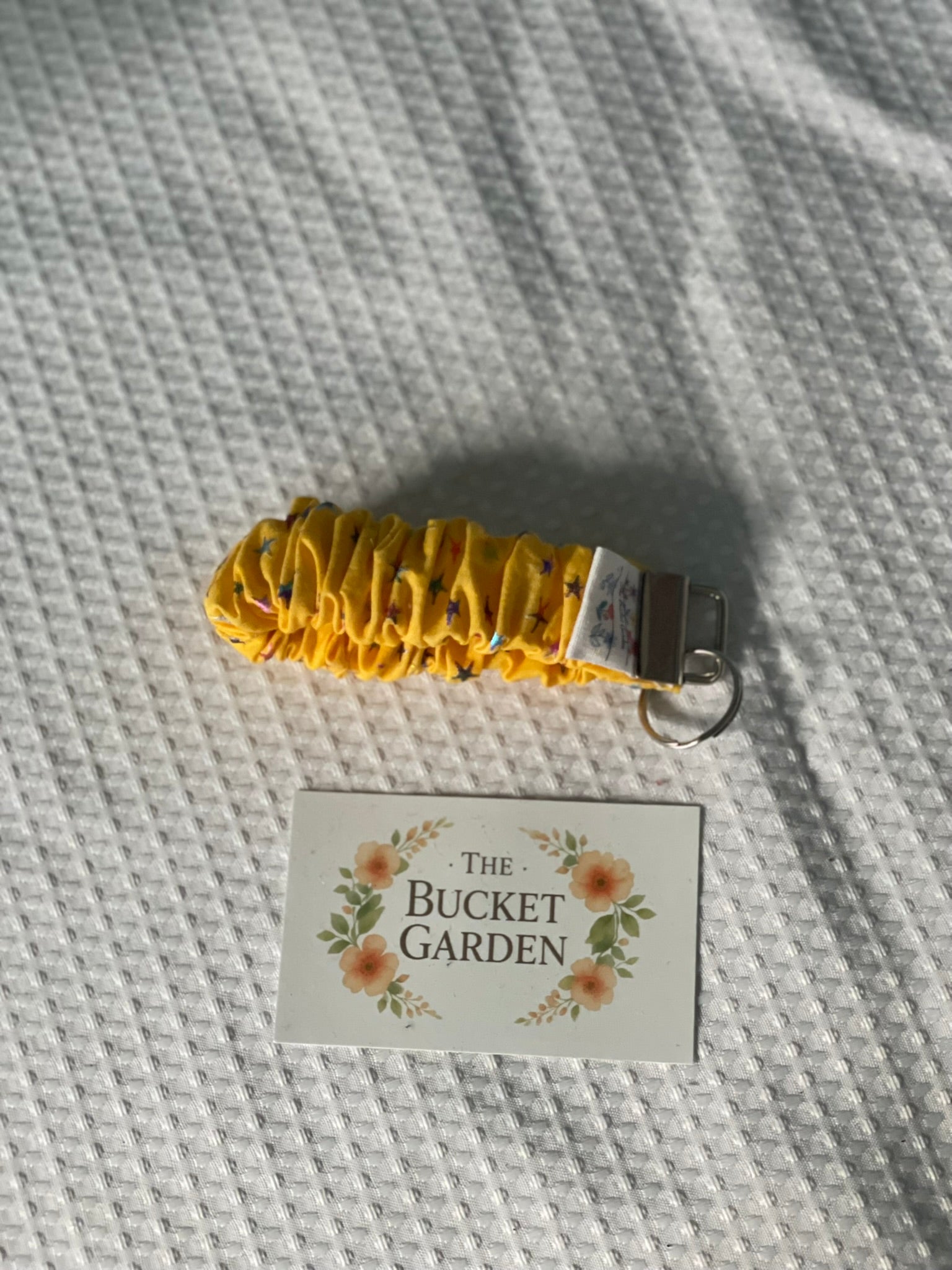 Wristlet - Scrunchie Yellow Stars