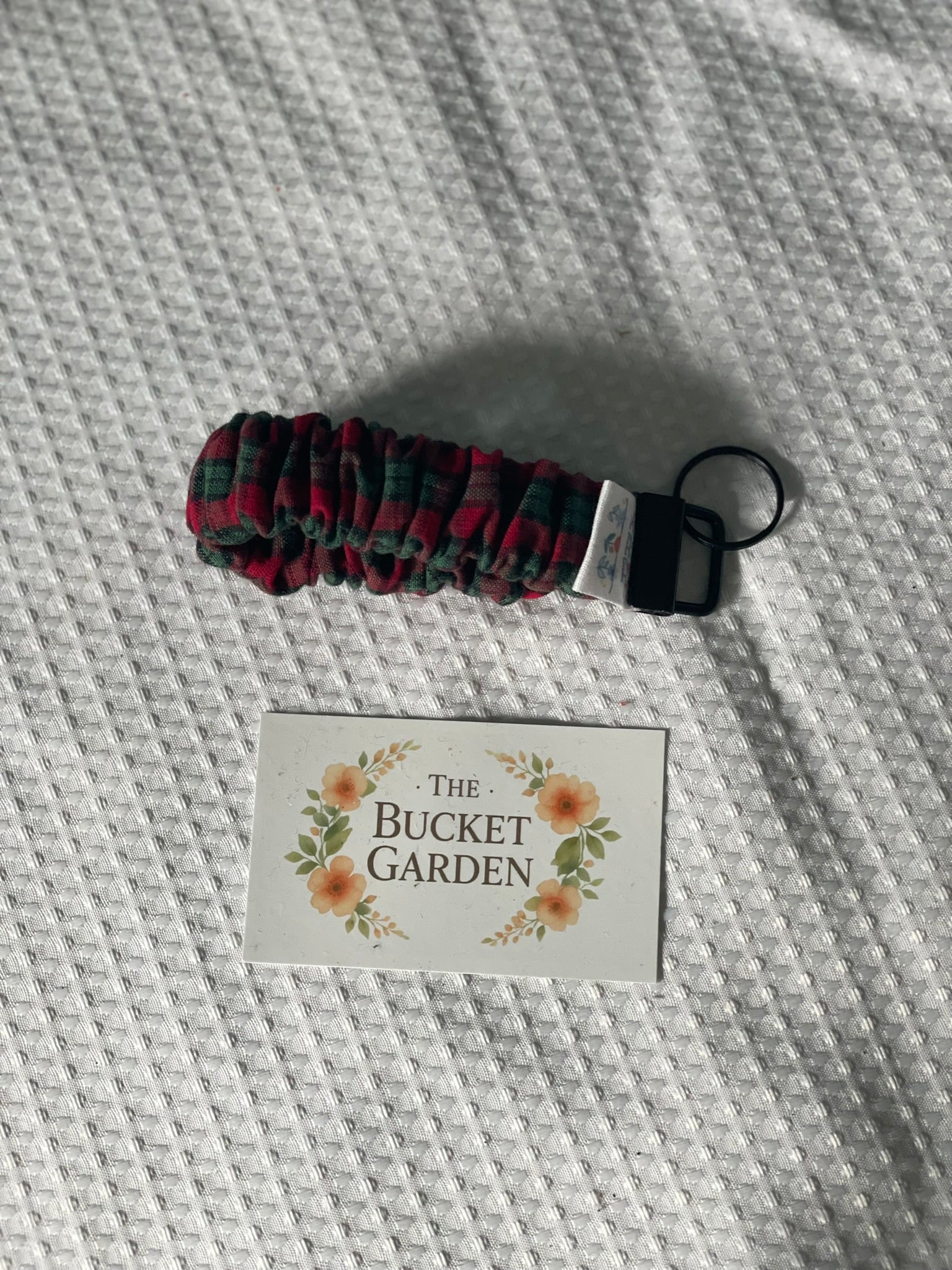 Wristlet - Scrunchie Red Tartan
