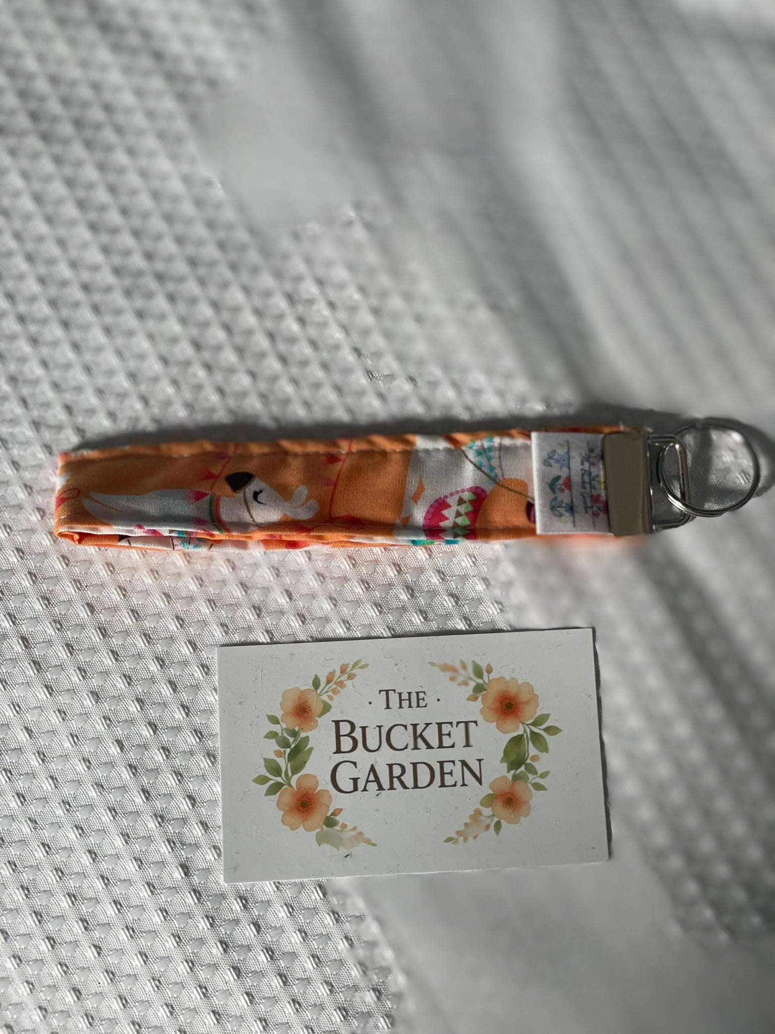 Wristlet - Orange Llama